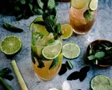 Grant's Tropical Fiesta: orzeźwiający drink z limonką i miętą. Idealny na upalne dni, świetnie smakuje z rumem lub ginem.